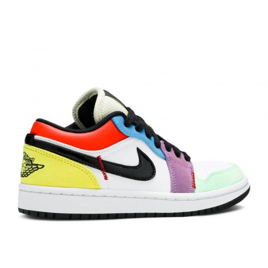 WMNS AIR JORDAN 1 LOW SE LIGHTBULB  Scarpe cz3572 104