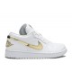 WMNS AIR JORDAN 1 RETRO LOW WHITE METALLIC GOLD  Scarpe cz4776 100