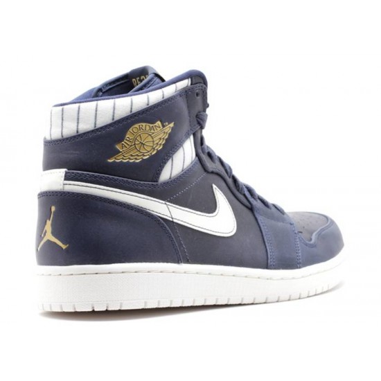 AIR JORDAN 1 RETRO HIGH JETER  Scarpe 715854 402