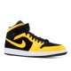 AIR JORDAN 1 RETRO MID REVERSE NEW LOVE  Scarpe 554724 071