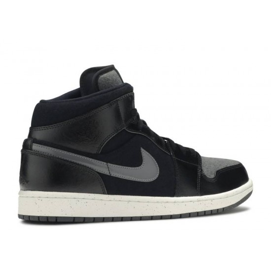 AIR JORDAN 1 RETRO MID SE WINTERIZED  Scarpe 852542 001