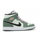 WMNS AIR JORDAN 1 MID SE DUTCH GREEN  Scarpe cz0774 300